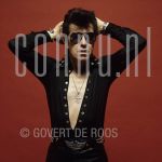 13-05-1978 Link Wray at studio in Amsterdam.

[keywords]Posed, Half Length, Sunglasses[/keywords]